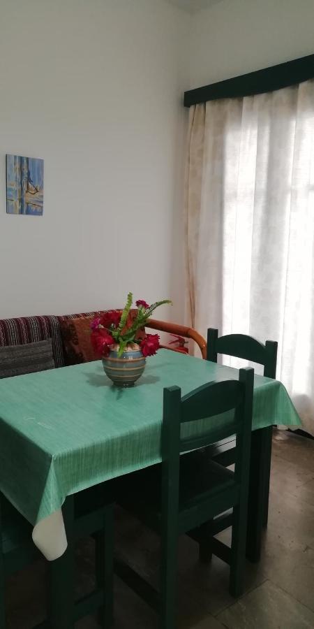 5Bedroom Villa In Perissa Beach エクステリア 写真